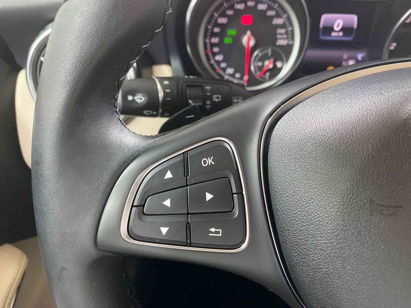 Mercedes Benz GLA 200d 4MATIC