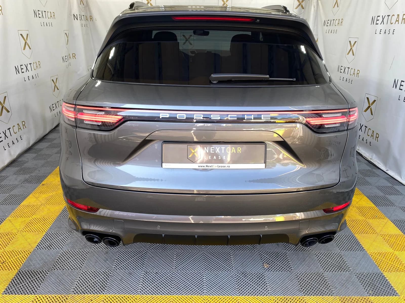 Porsche Cayenne Basis