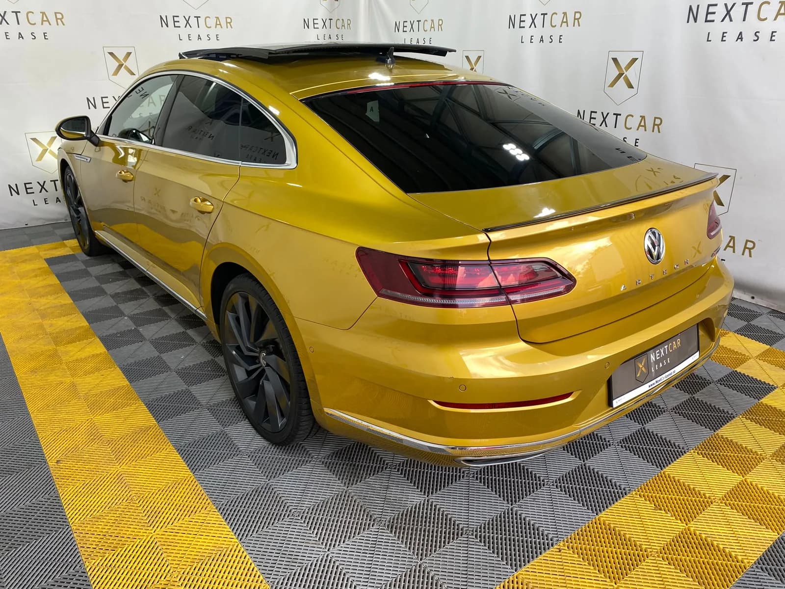 Volkswagen Arteon 2.0 TSI DSG 4Motion R-Line