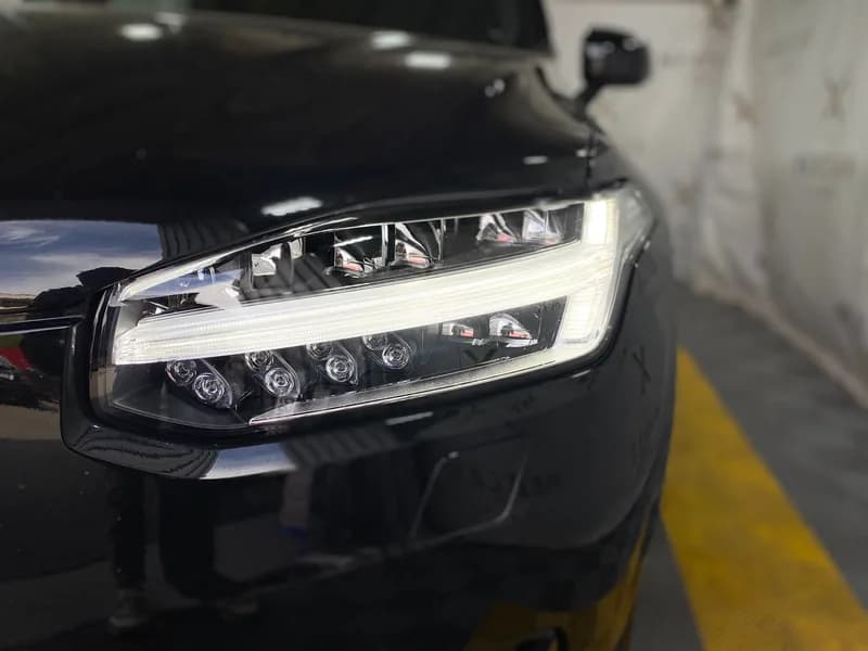 VOLVO XC90 B5 MHEV AWD 5 locuri R-Design