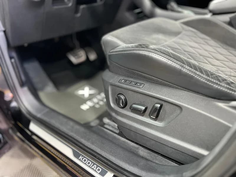 SKODA KODIAQ  2.0 TDi 4×4 Sportline DSG