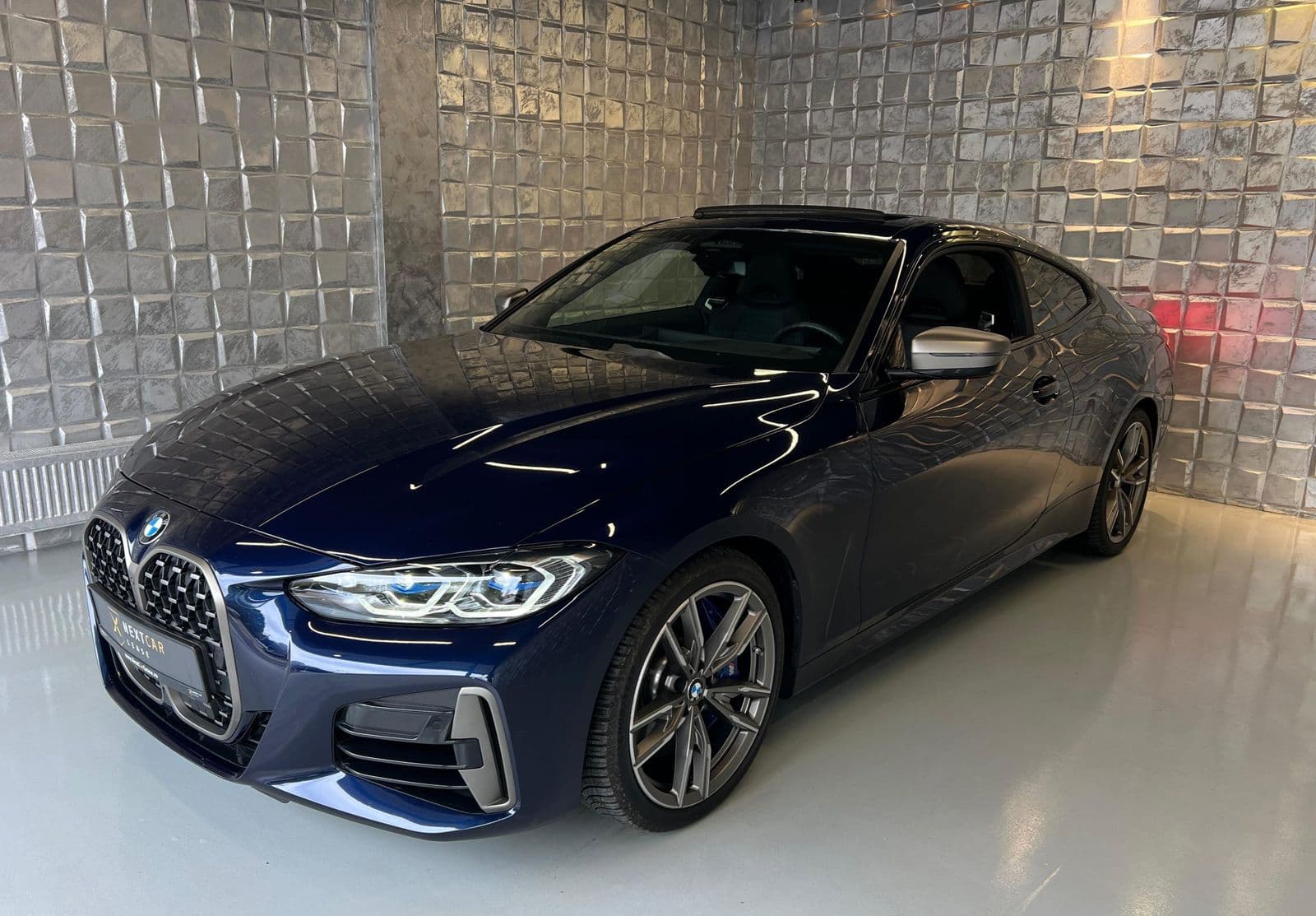 BMW M440I Coupe
