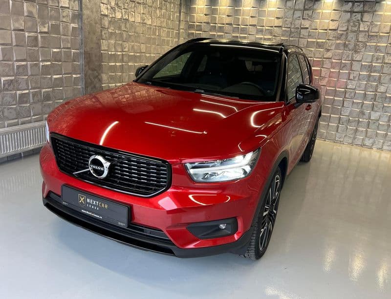 VOLVO XC40 D4 AWD R-Design