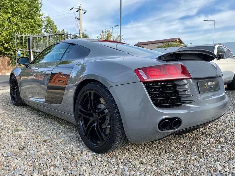 Audi R8 4.2 FSI quattro 2008