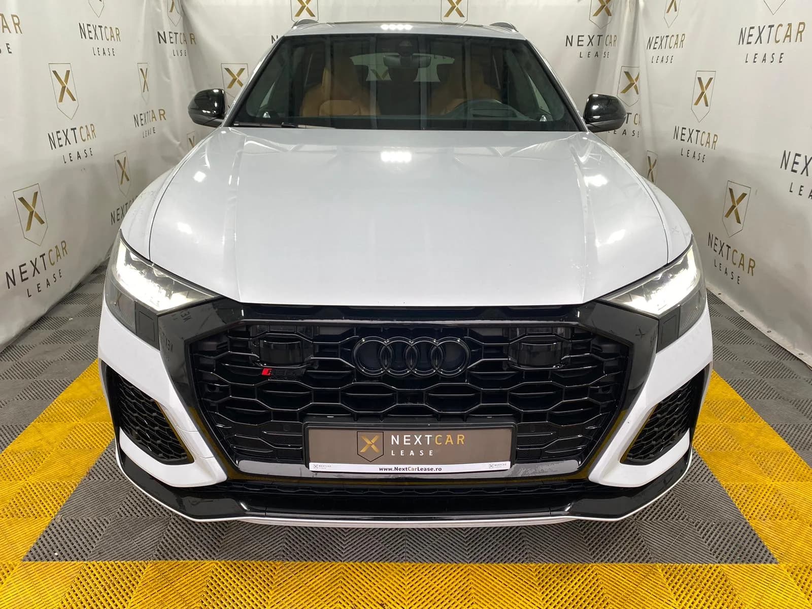 Audi RSQ8