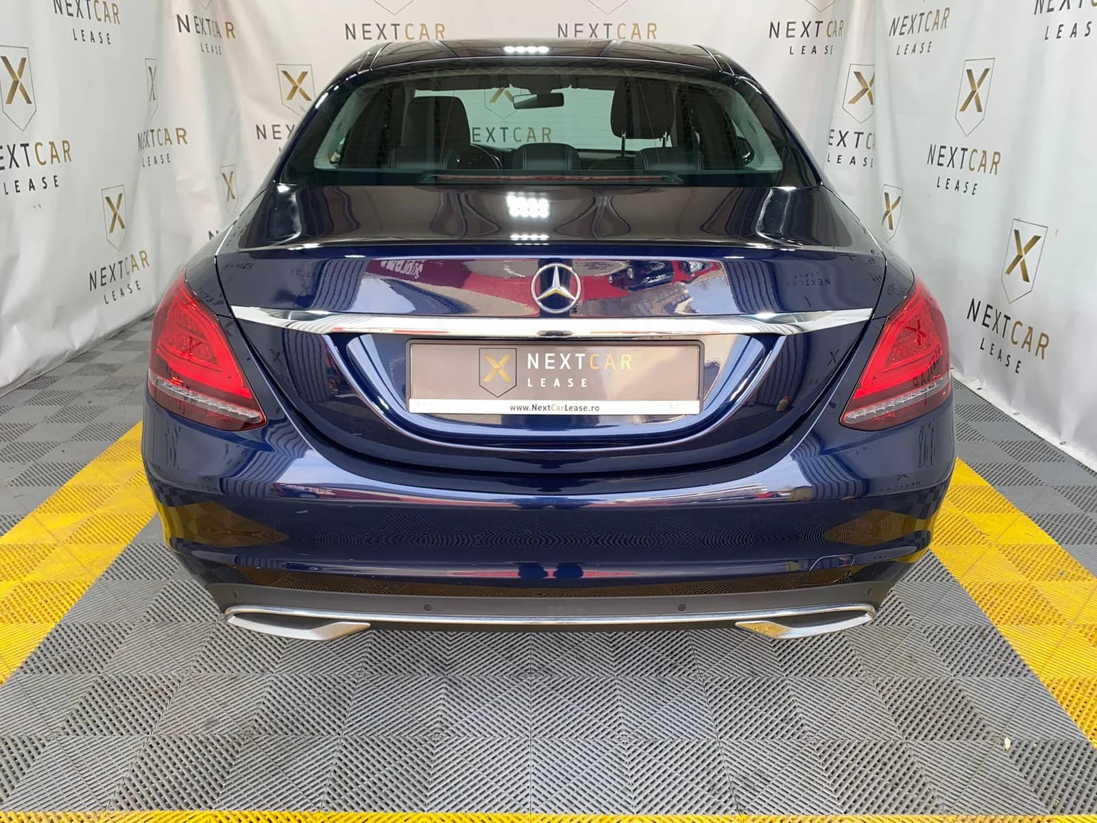 Mercedes Benz C180